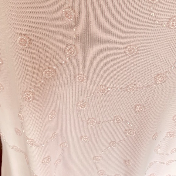 Beautiful soft Pink Woman Top rayon knit Fully Embelished with pink beading US M - Picture 7 of 13